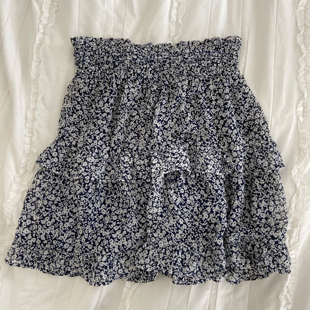 TIERED FLORAL SKIRT